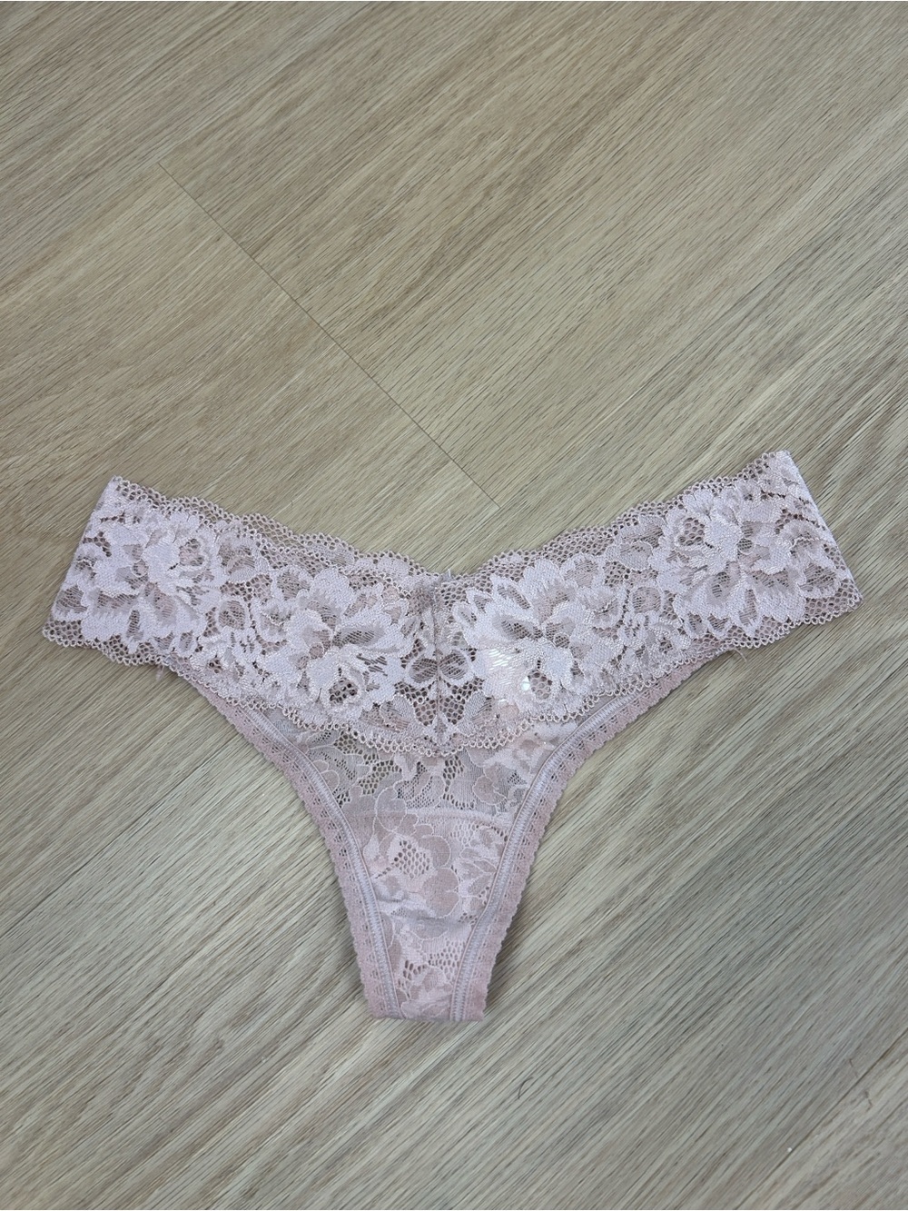 Soma Embraceable Allover Lace Thong Panty XS